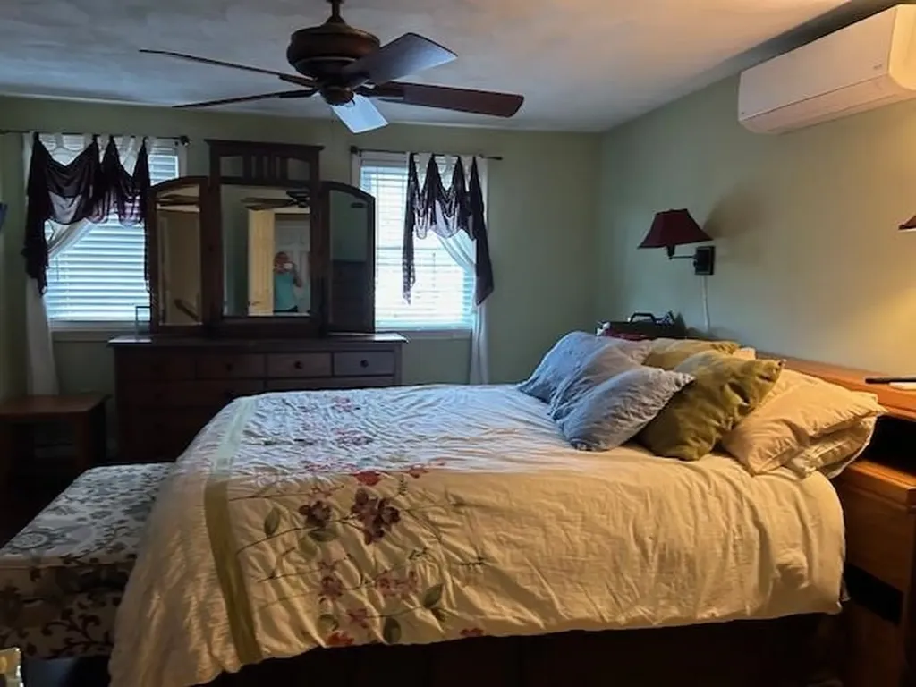 14A Reed Street Londonderry NH 03053