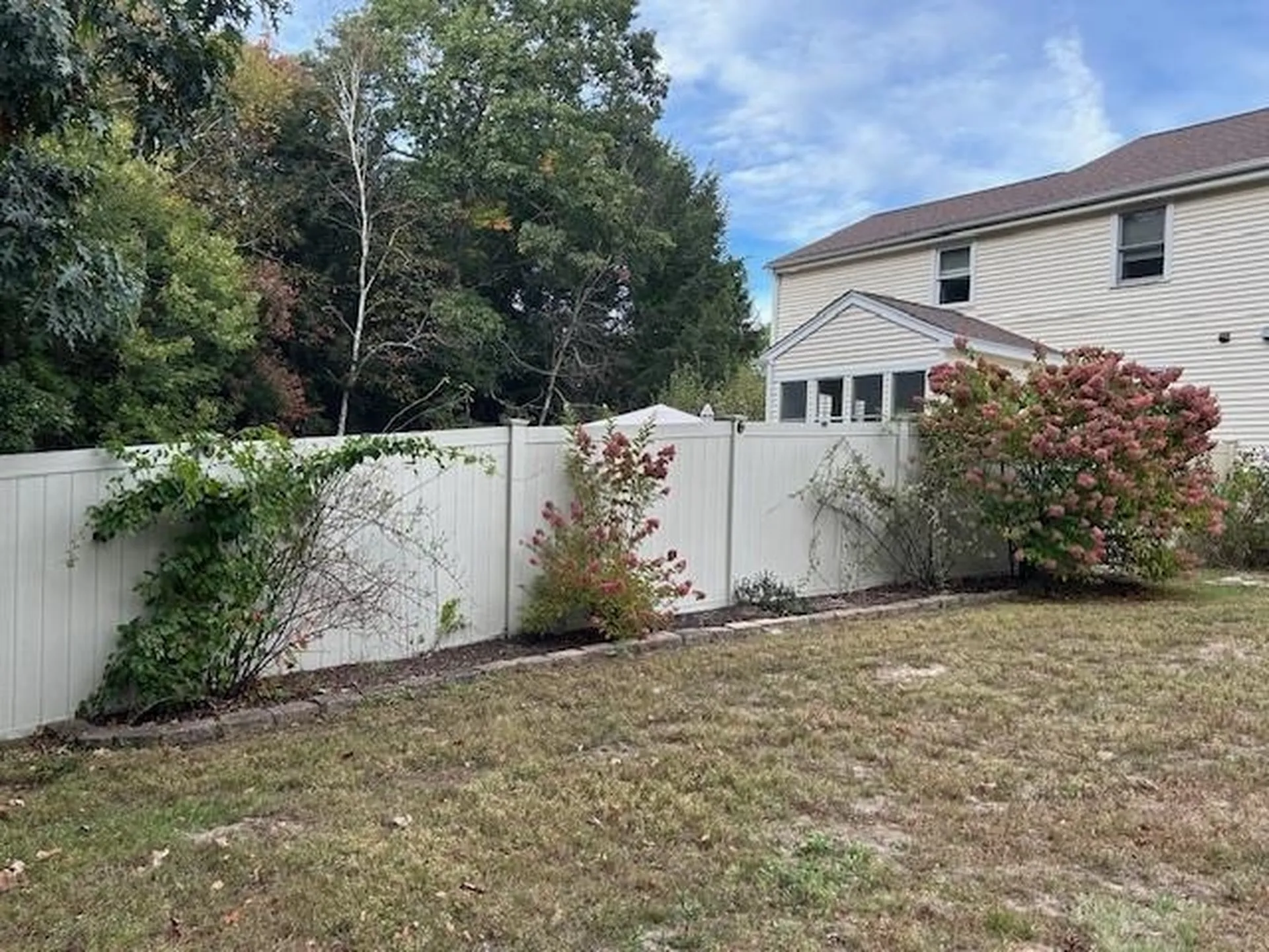 14A Reed Street Londonderry NH 03053