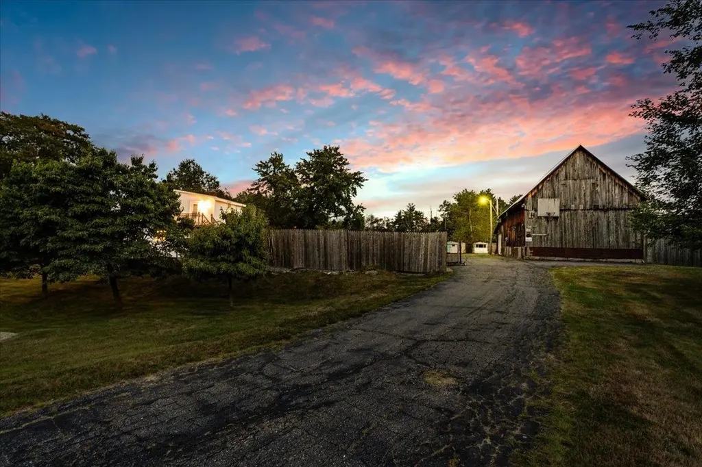 58 Violet Street Manchester NH 03102