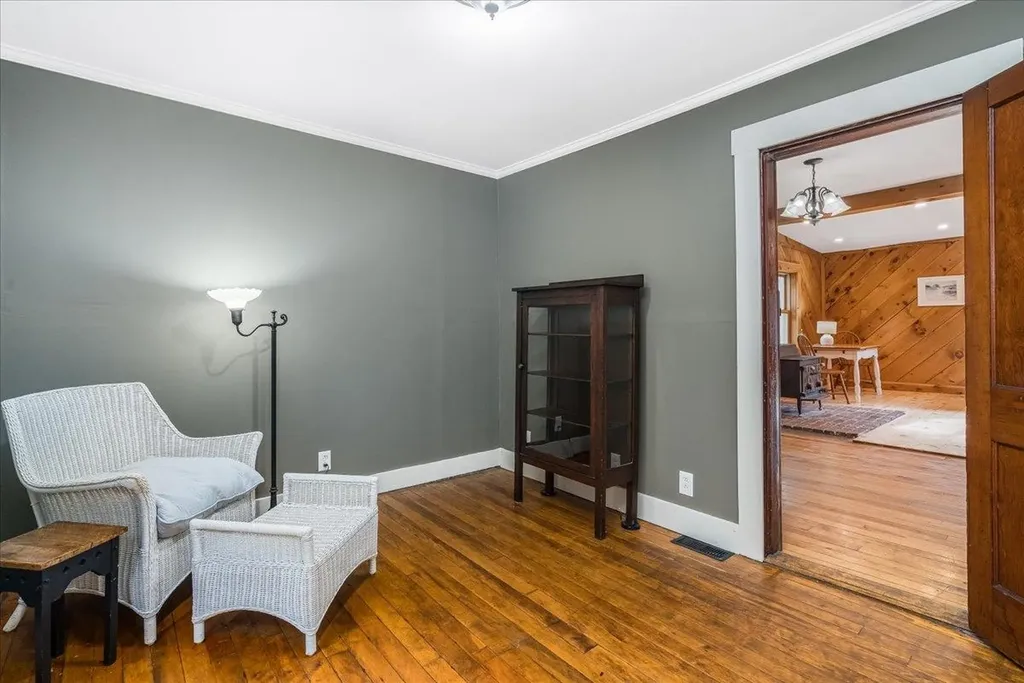 58 Violet Street Manchester NH 03102