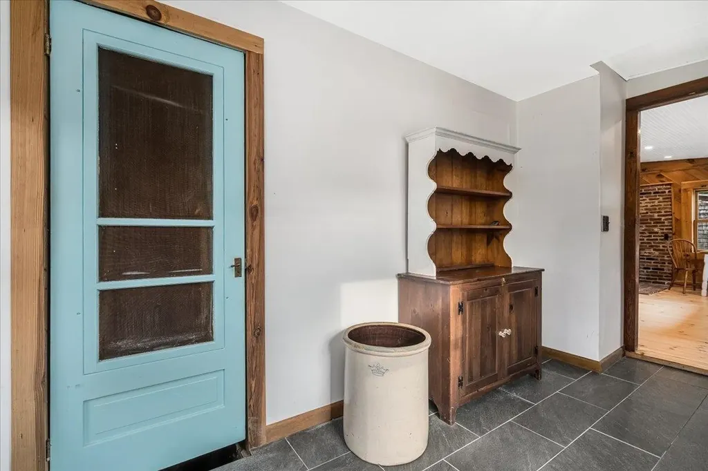 58 Violet Street Manchester NH 03102