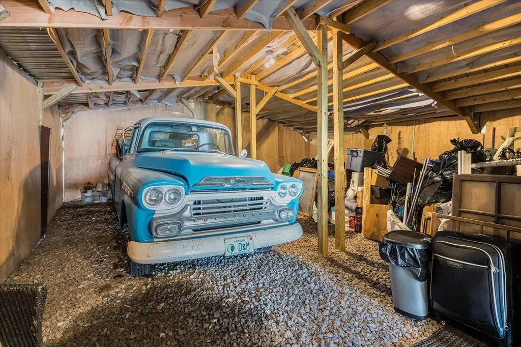 58 Violet Street Manchester NH 03102