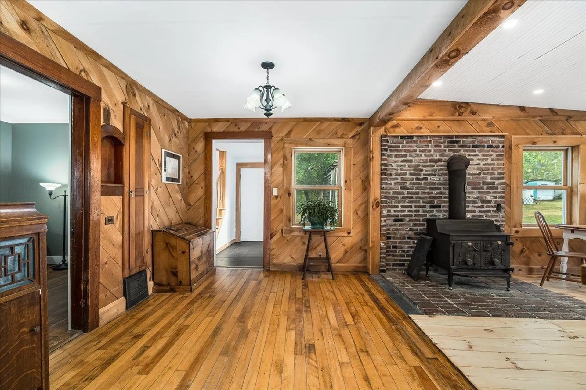 58 Violet Street Manchester NH 03102