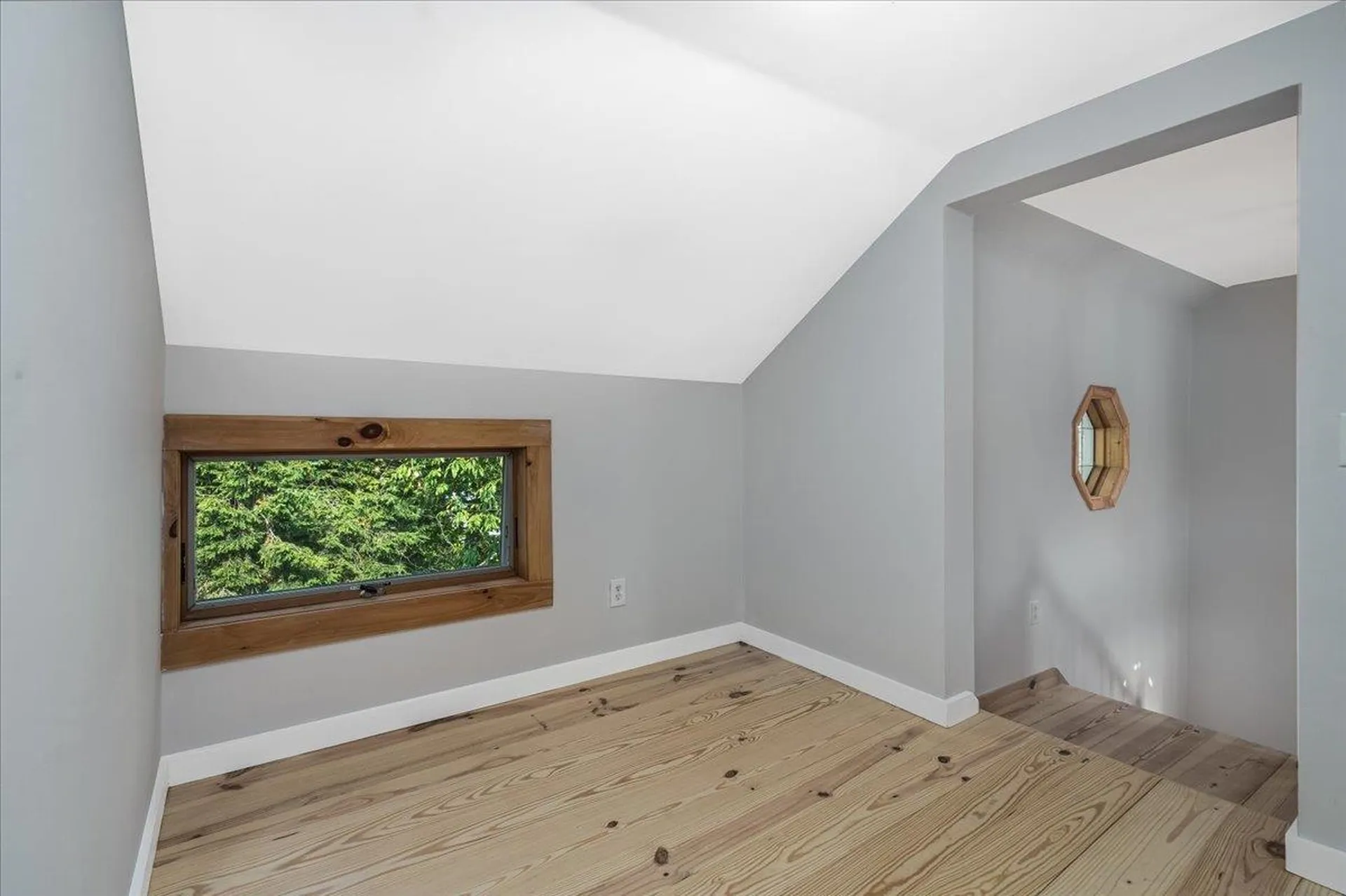 58 Violet Street Manchester NH 03102