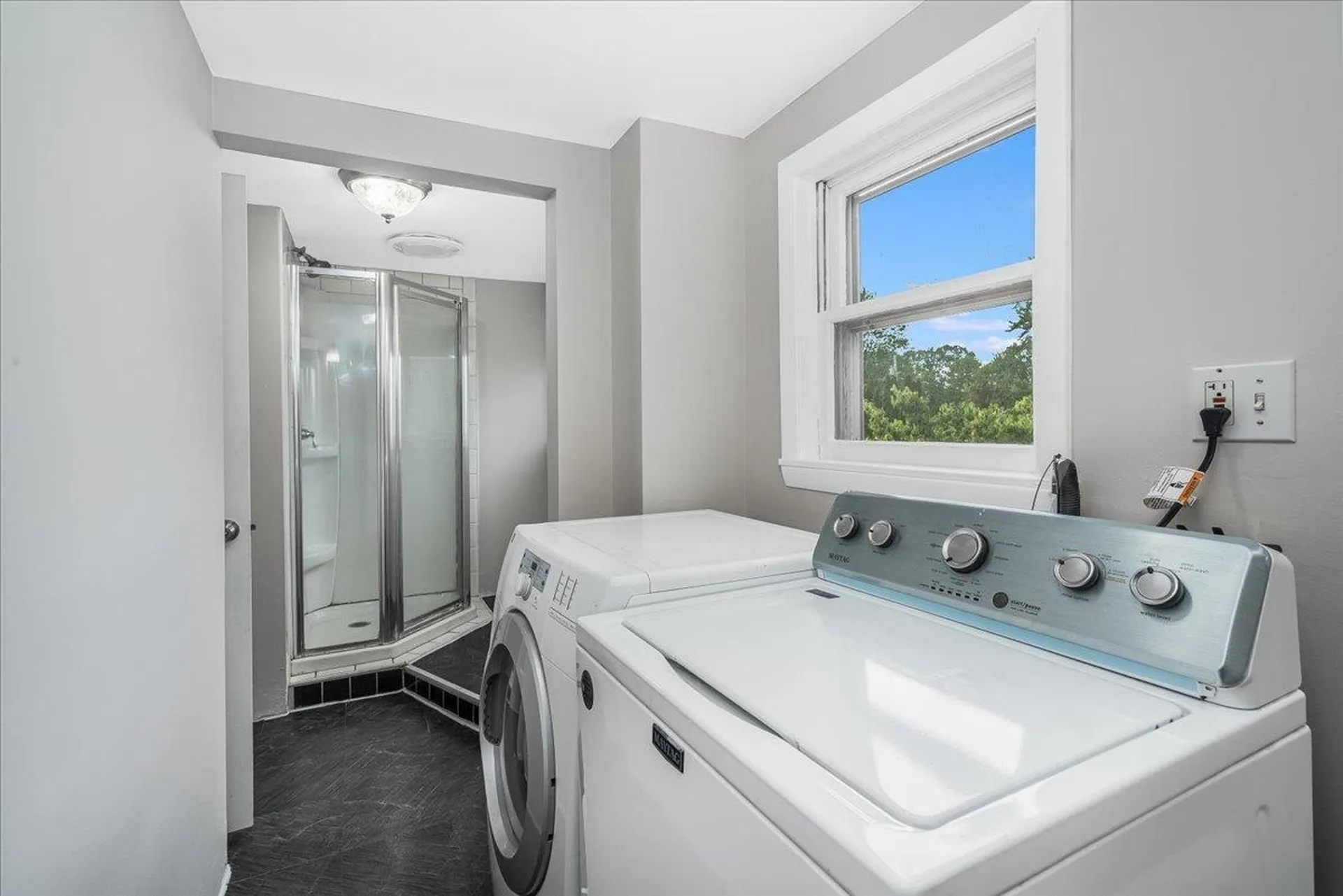 58 Violet Street Manchester NH 03102