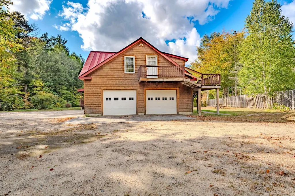 8 Louis Lane Lincoln NH 03251