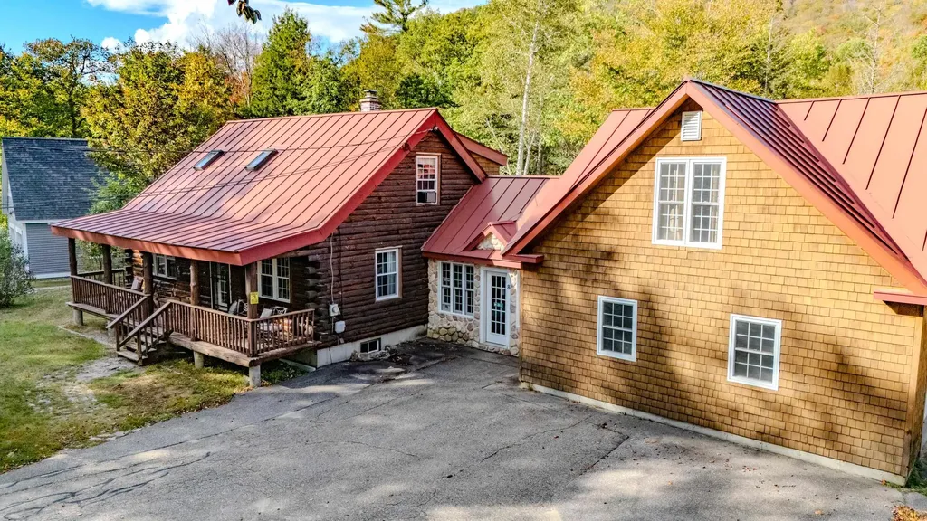 8 Louis Lane Lincoln NH 03251