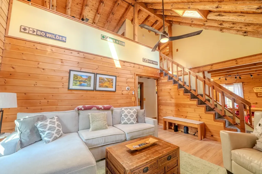 8 Louis Lane Lincoln NH 03251