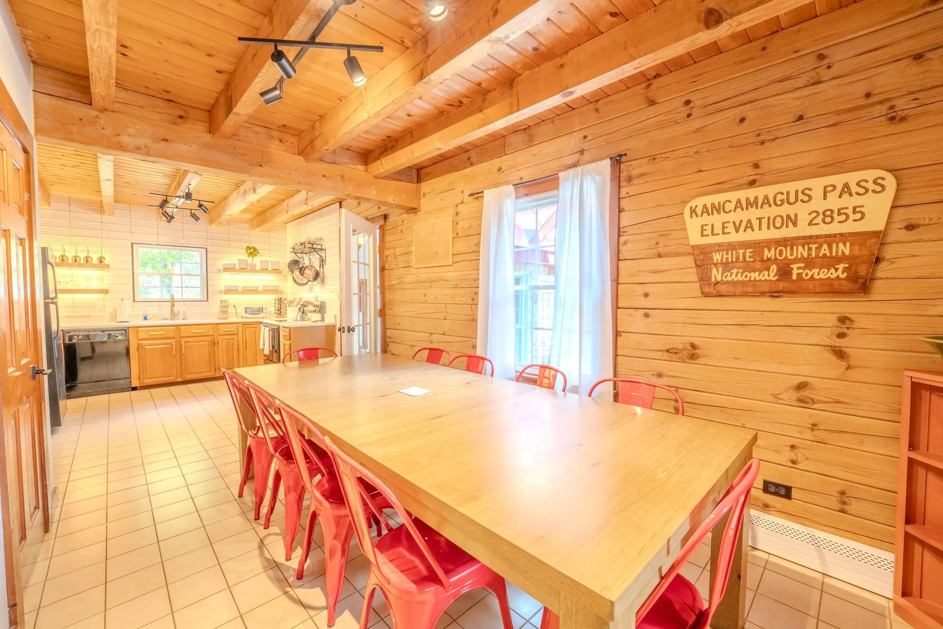 8 Louis Lane Lincoln NH 03251