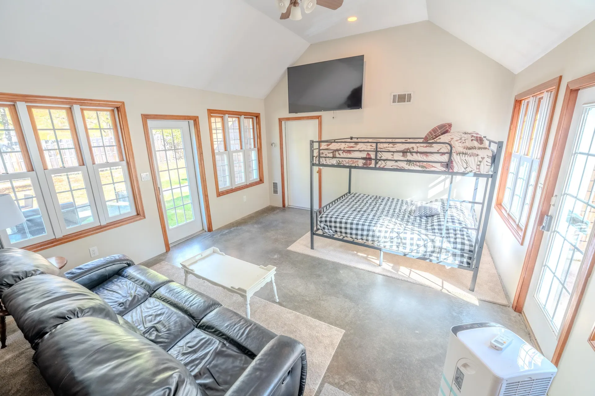 8 Louis Lane Lincoln NH 03251