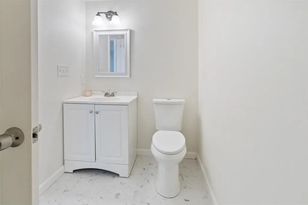 5 Springfield Circle Merrimack NH 03054