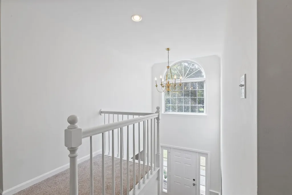 5 Springfield Circle Merrimack NH 03054