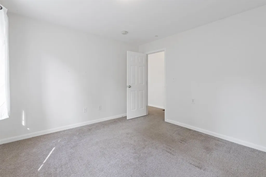 5 Springfield Circle Merrimack NH 03054
