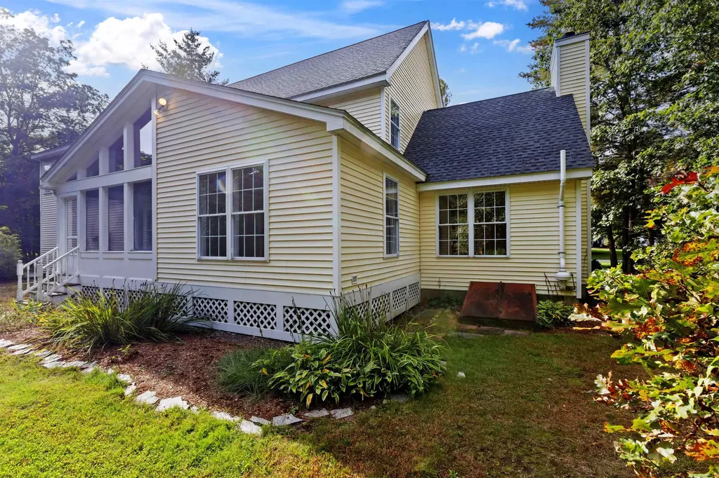 5 Springfield Circle Merrimack NH 03054