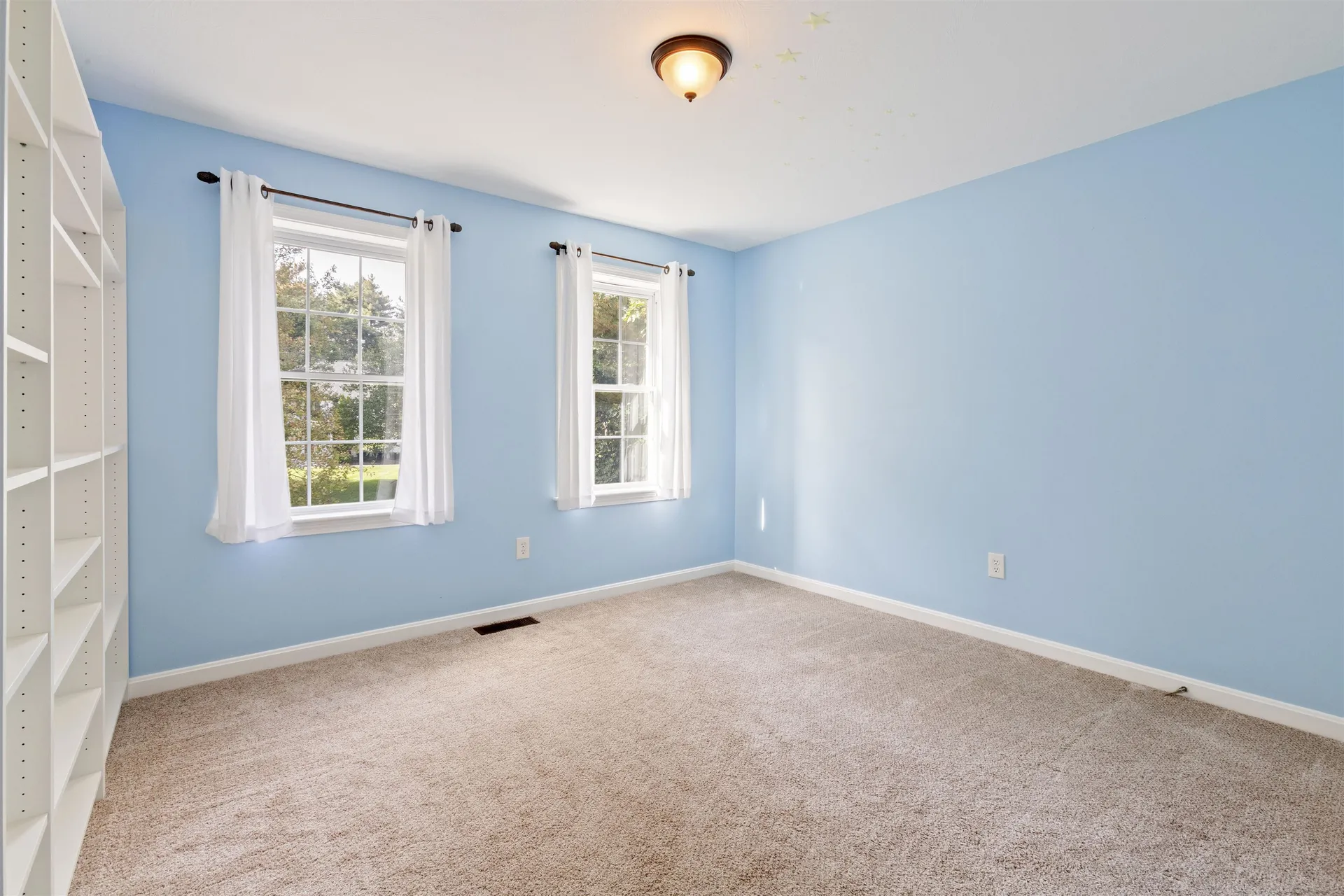 5 Springfield Circle Merrimack NH 03054