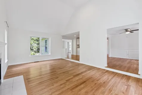 5 Springfield Circle Merrimack NH 03054