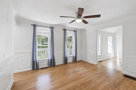 5 Springfield Circle Merrimack NH 03054