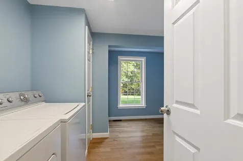 5 Springfield Circle Merrimack NH 03054