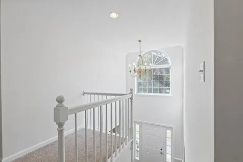 5 Springfield Circle Merrimack NH 03054