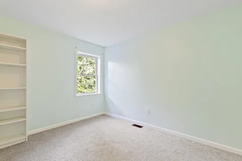 5 Springfield Circle Merrimack NH 03054