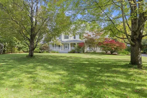 5 Springfield Circle Merrimack NH 03054