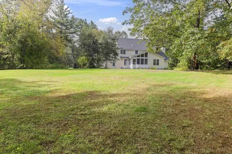 5 Springfield Circle Merrimack NH 03054