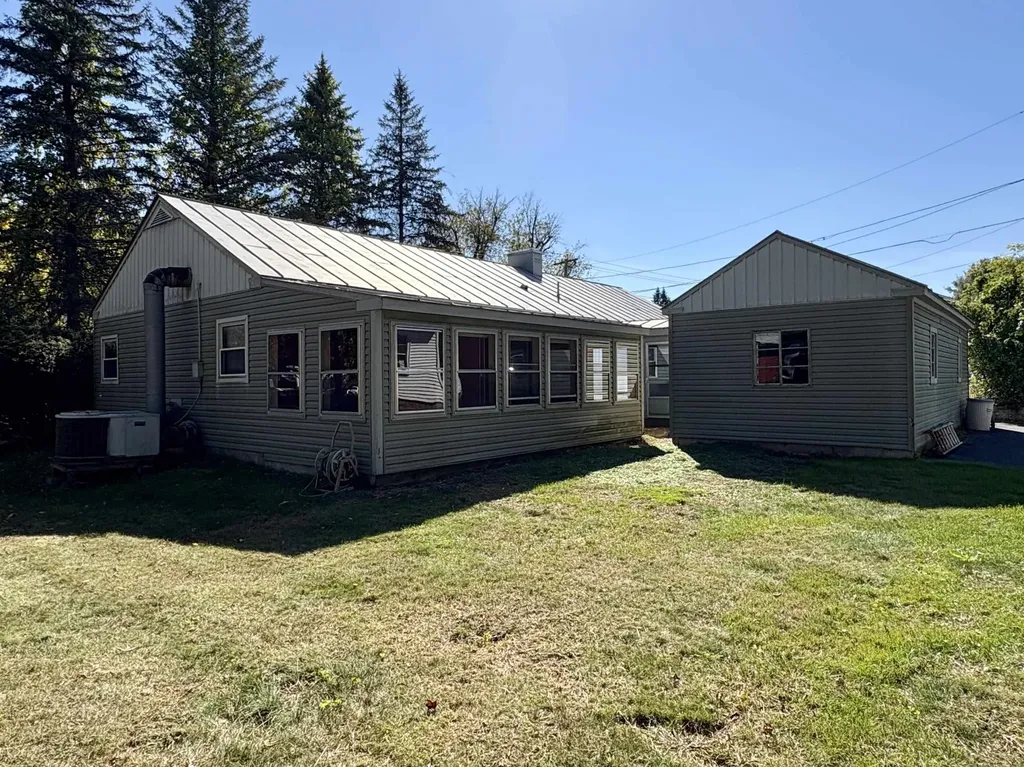 161 N. Main Street Lebanon NH 03784