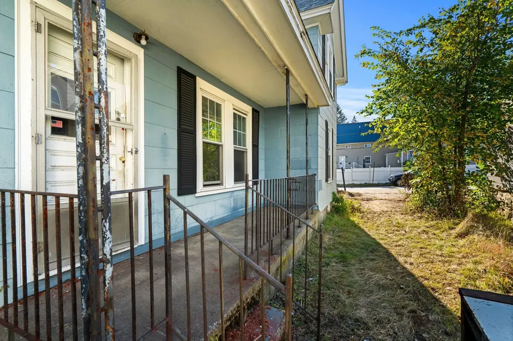 10 Hayes Avenue Manchester NH 03103