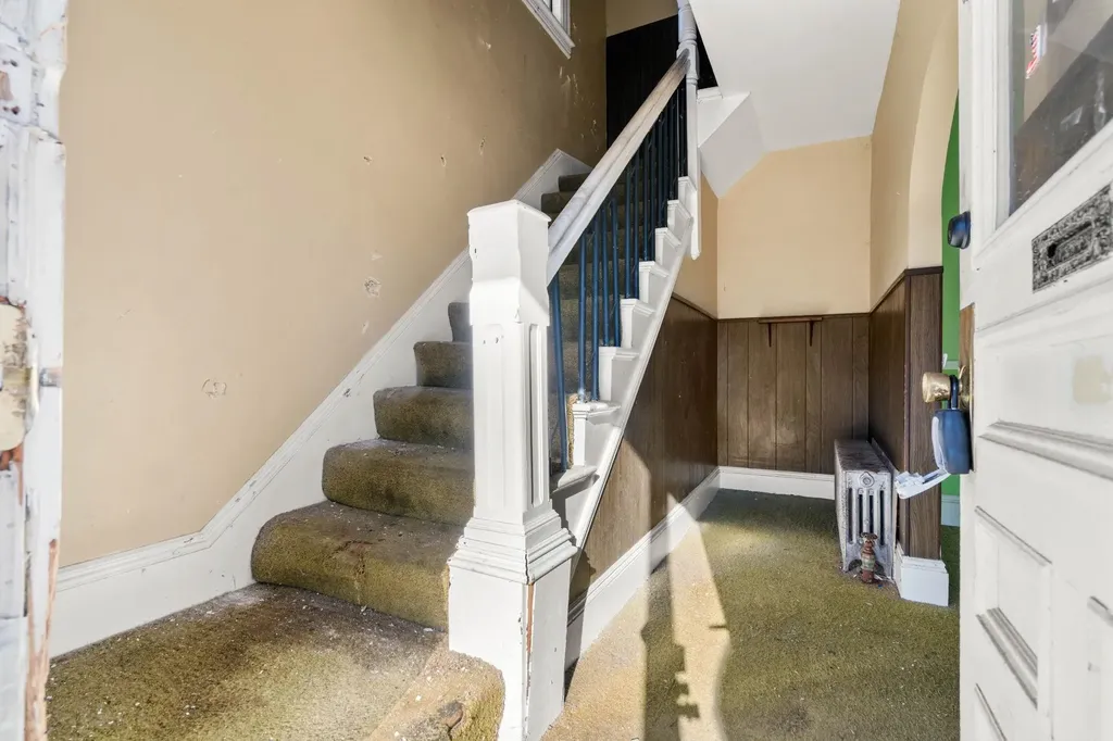 10 Hayes Avenue Manchester NH 03103