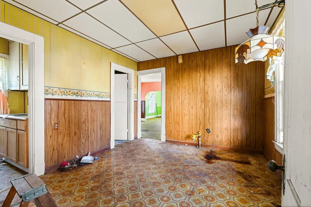 10 Hayes Avenue Manchester NH 03103