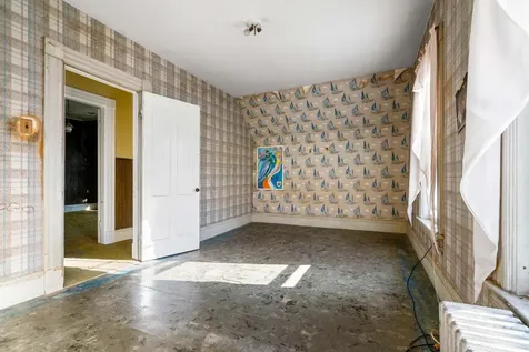 10 Hayes Avenue Manchester NH 03103