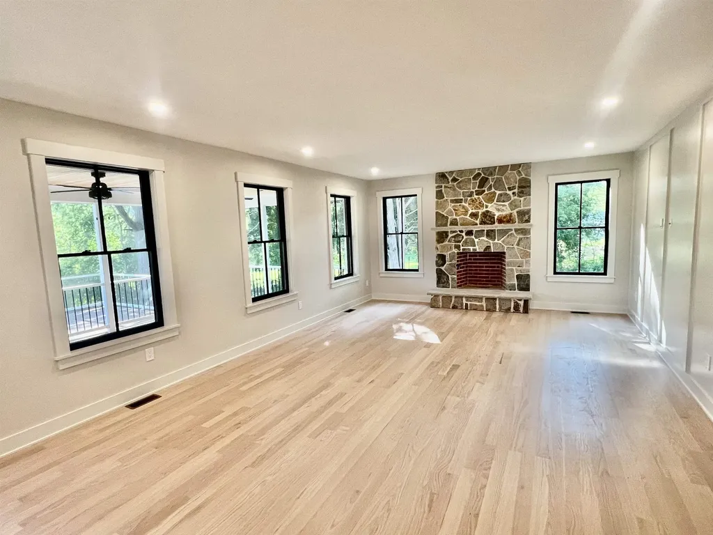 21 Moulton Ridge Road Kensington NH 03833