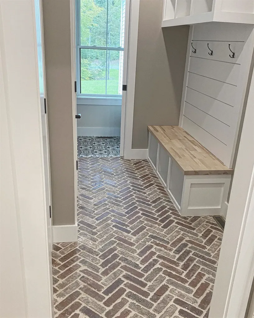 21 Moulton Ridge Road Kensington NH 03833