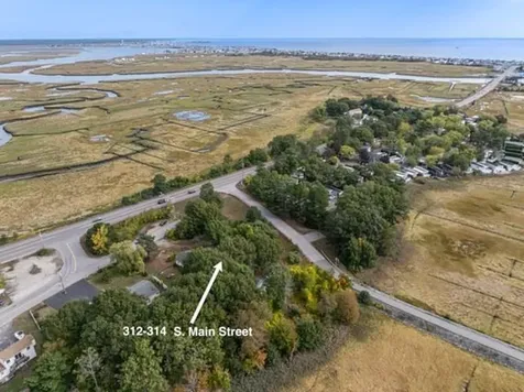 312 S Main Street Seabrook NH 03874