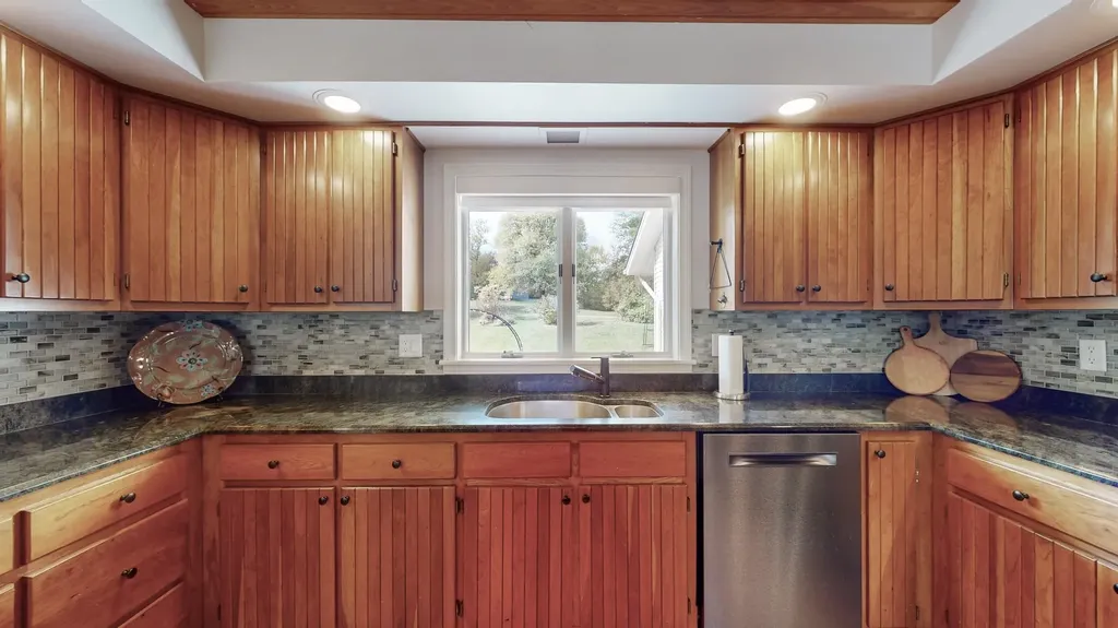 274 Orchard Lane Weybridge VT 05753