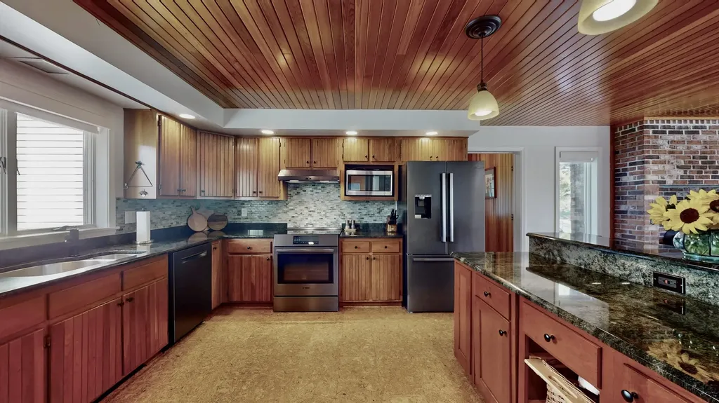 274 Orchard Lane Weybridge VT 05753