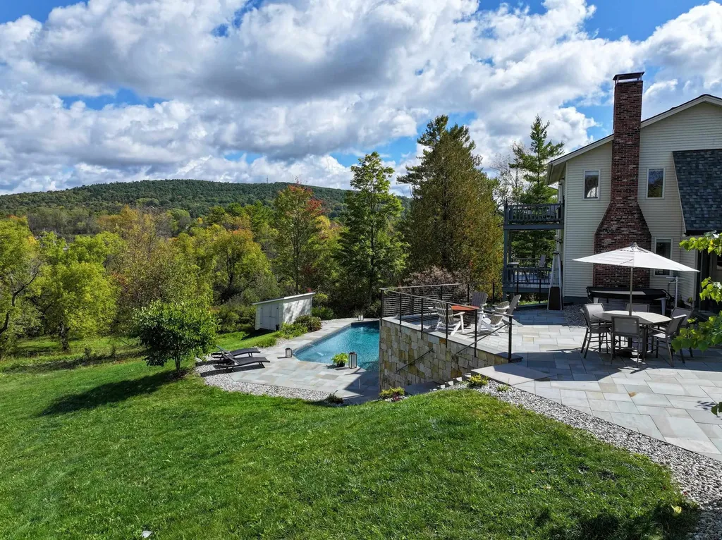 274 Orchard Lane Weybridge VT 05753