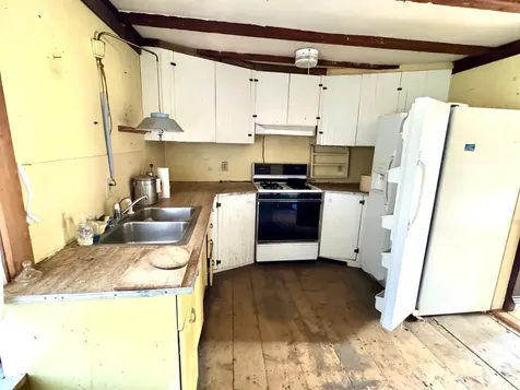 89 Route 12 Hartland VT 05048