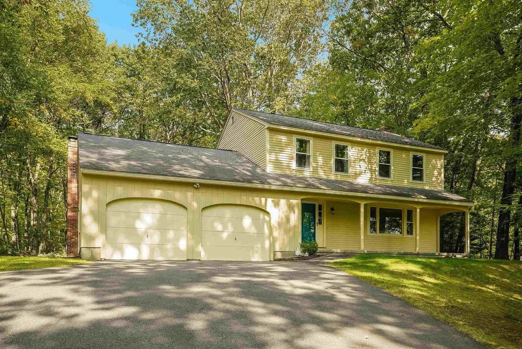 20 Ledgewood Road Bedford NH 03110