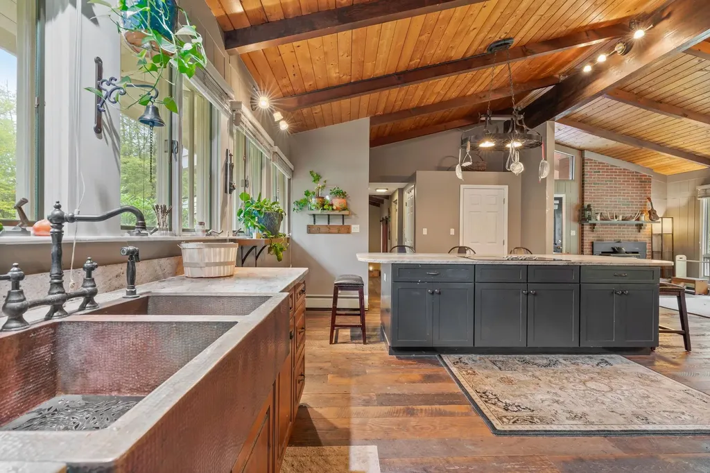 4 Trow Road Mont Vernon NH 03057