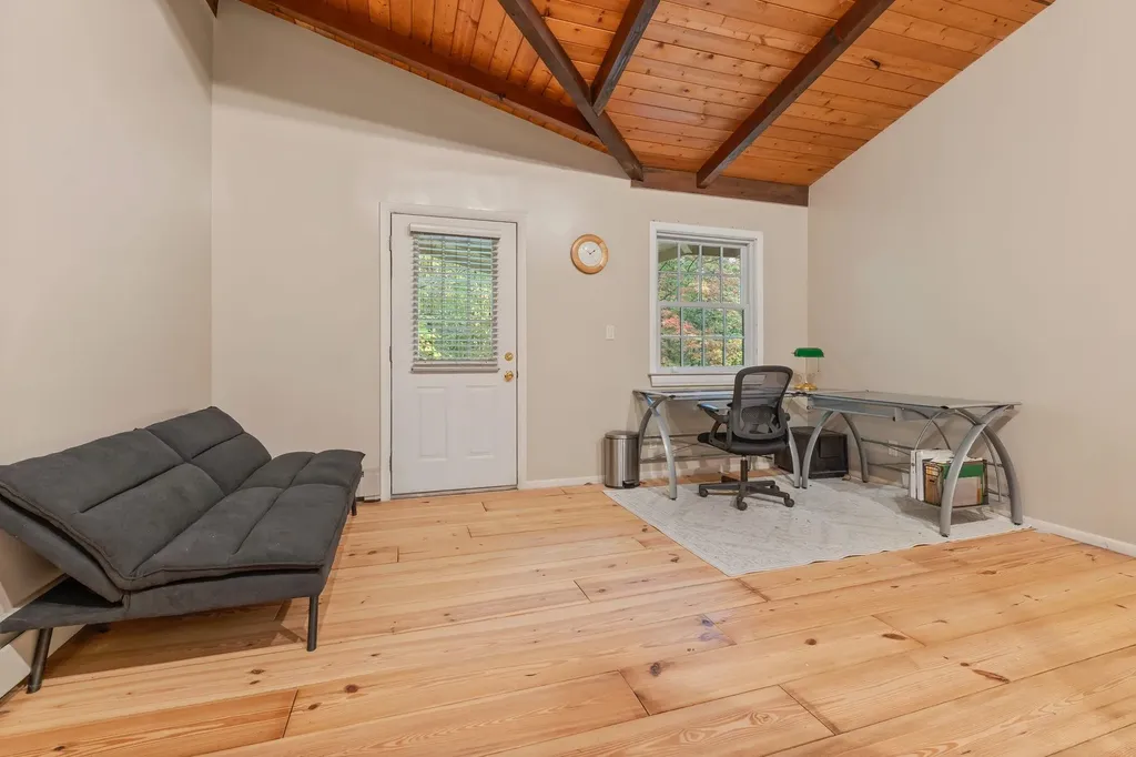 4 Trow Road Mont Vernon NH 03057