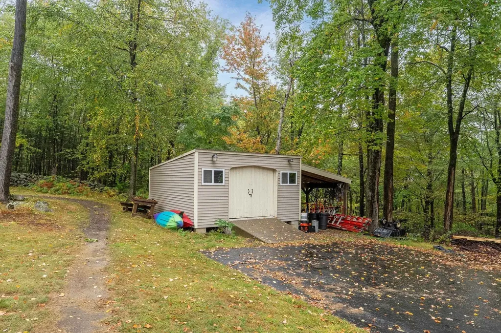 4 Trow Road Mont Vernon NH 03057