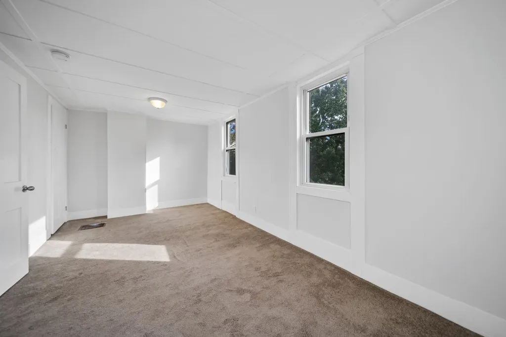 208 Main Street Somersworth NH 03825