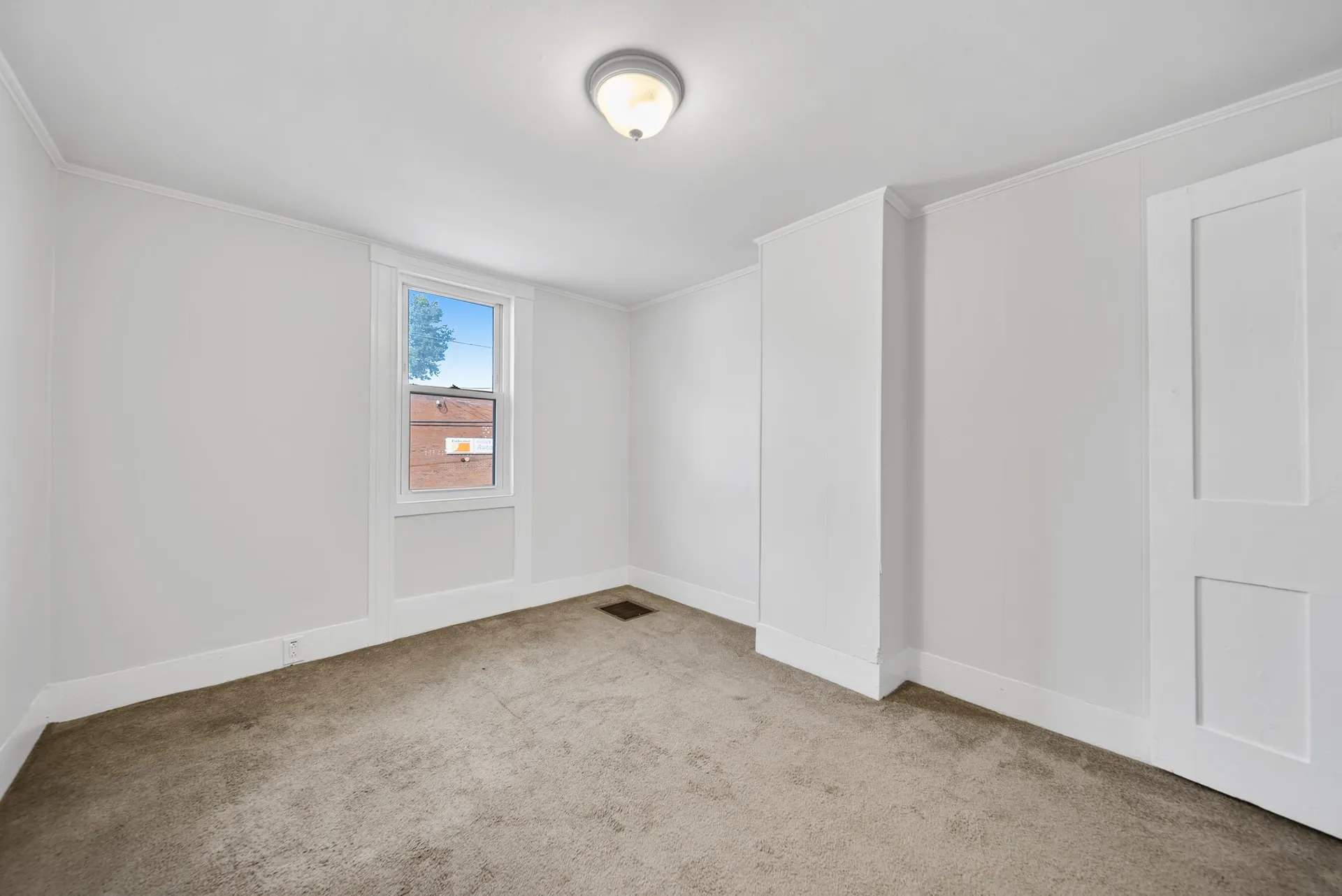 208 Main Street Somersworth NH 03825