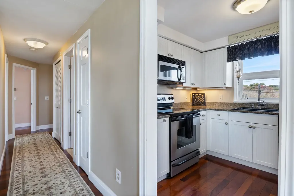 190 Kings Highway Hampton NH 03842