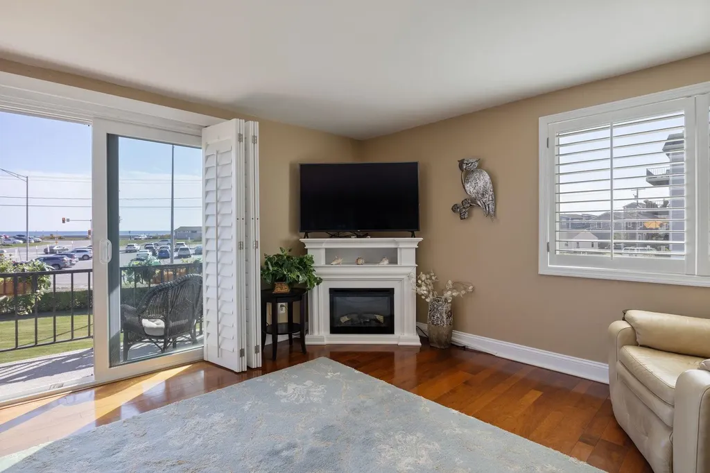 190 Kings Highway Hampton NH 03842