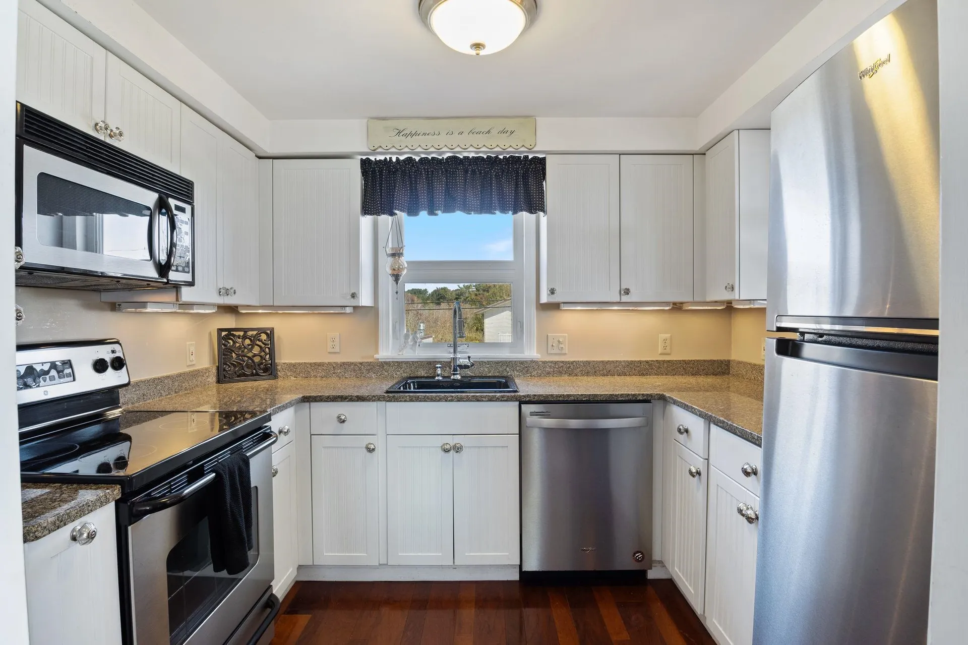 190 Kings Highway Hampton NH 03842