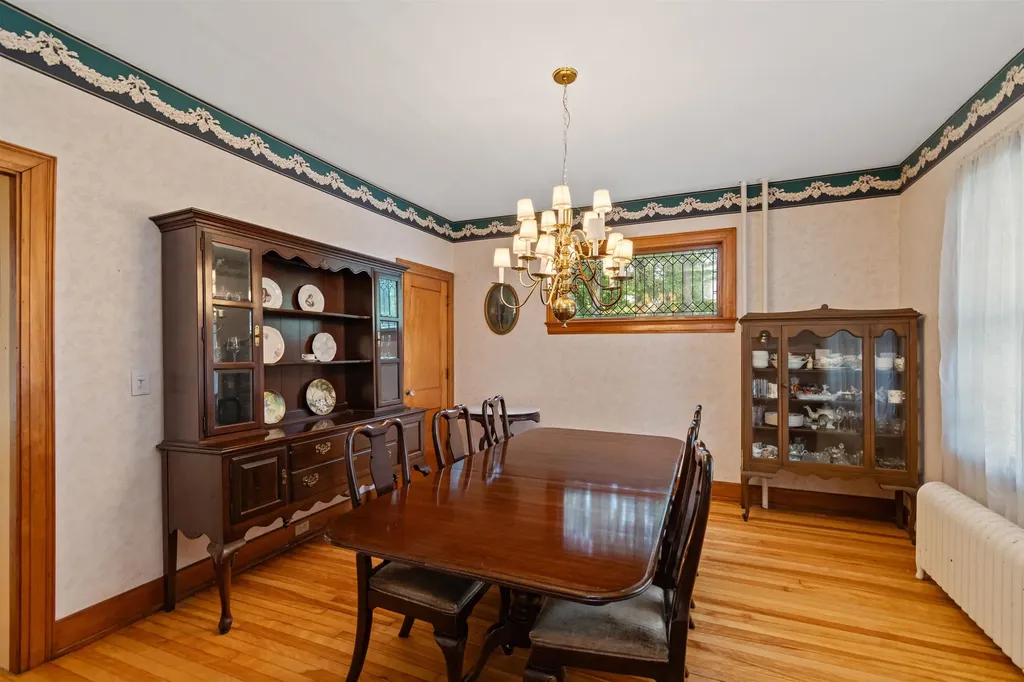 26 Lincoln Street Essex Junction VT 05452