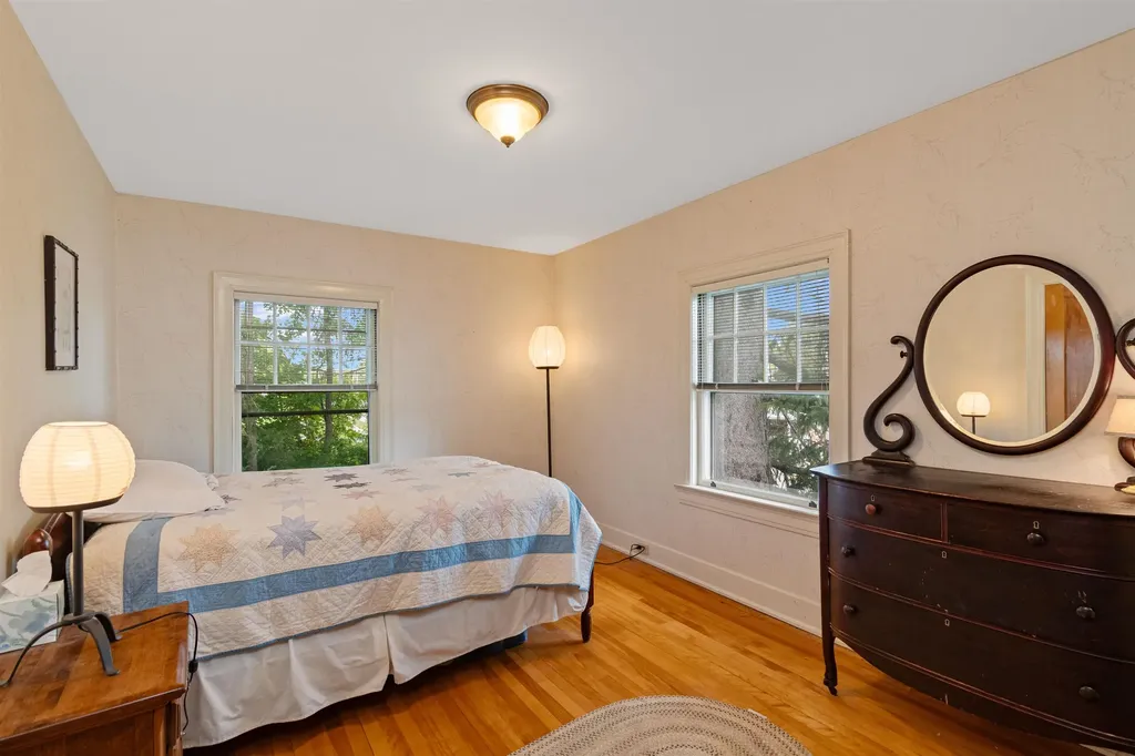 26 Lincoln Street Essex Junction VT 05452