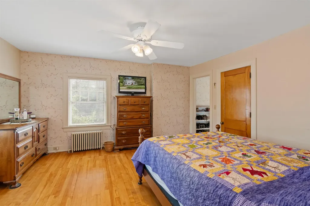 26 Lincoln Street Essex Junction VT 05452